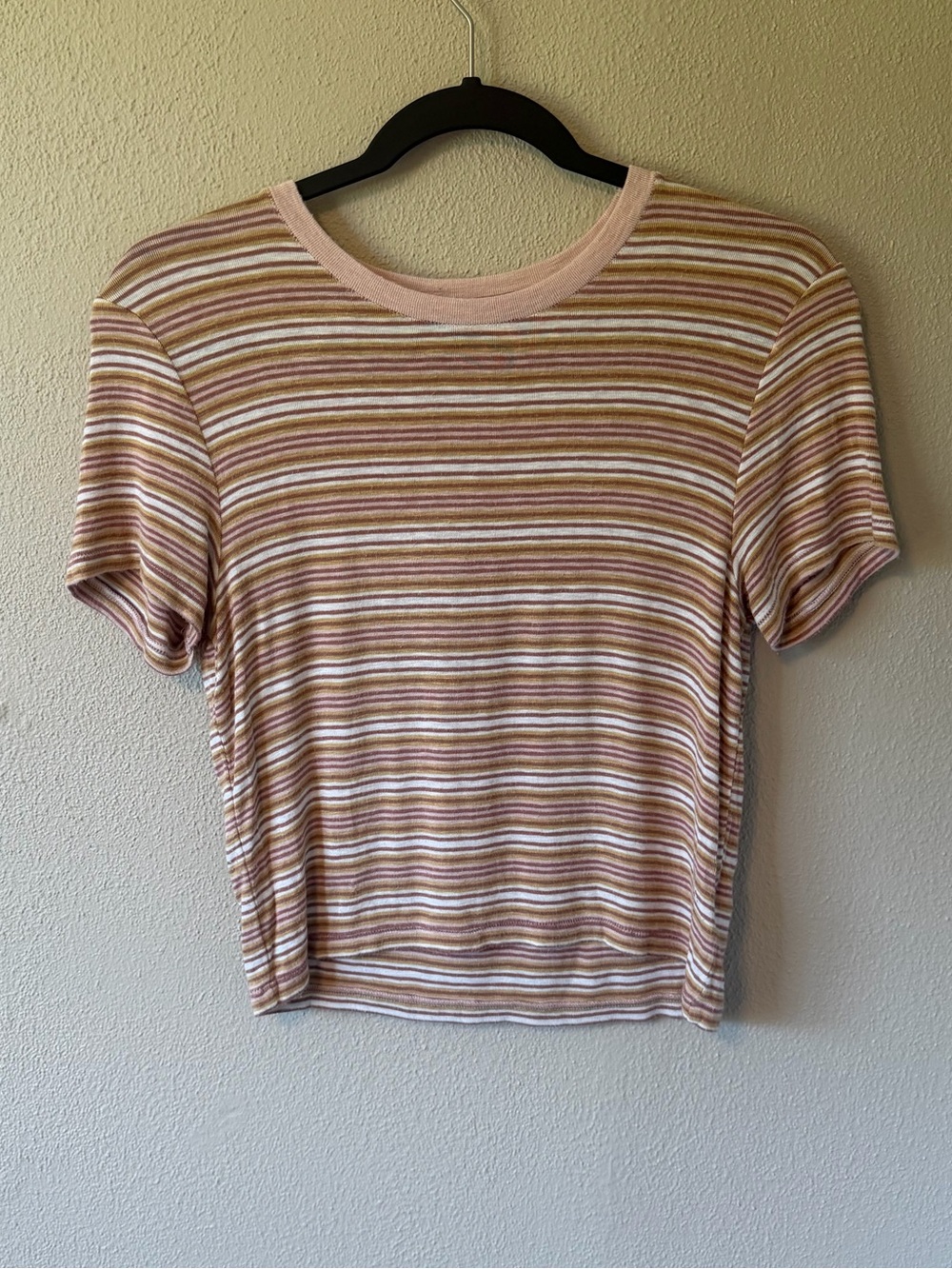 American Eagle Striped Tee Size Medium